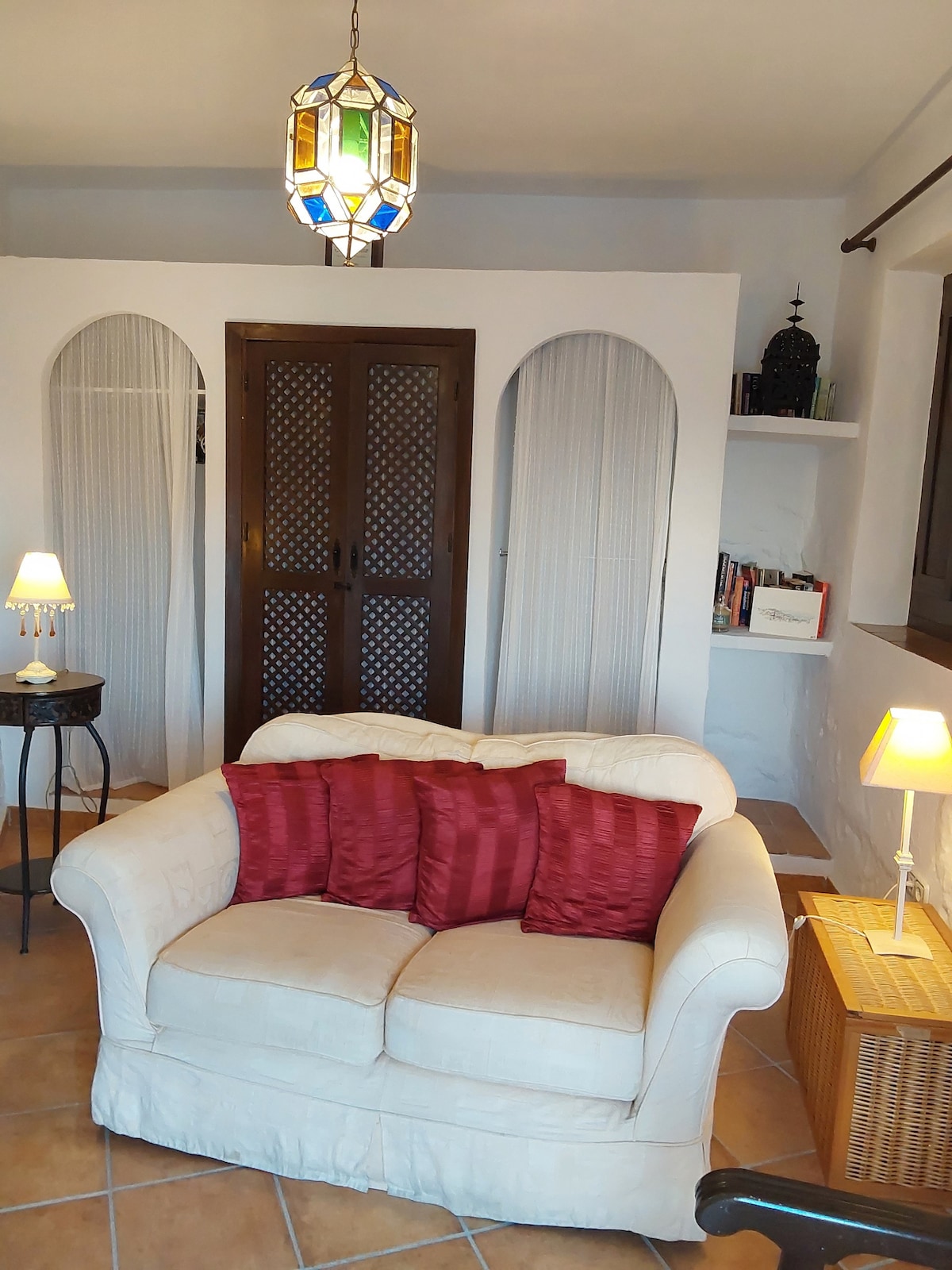 Successful Airbnb property: Cozy house with charm and a nice ocean view. in Torrox