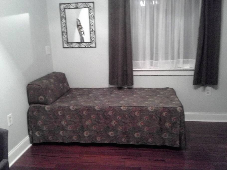 Daybed.