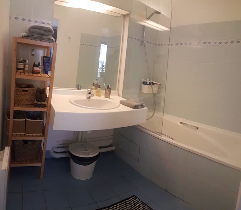 Bathtub