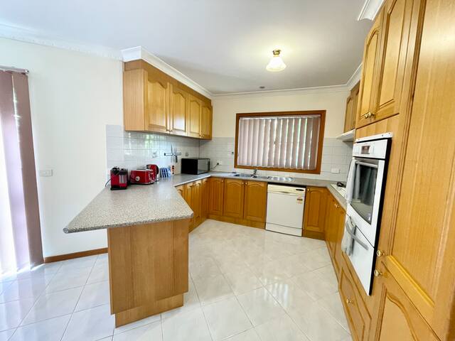 Kallara House – Awesome Movie Room! gallery image 5