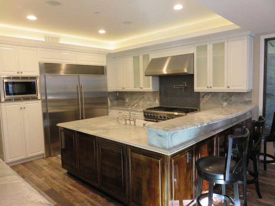 Gourmet Kitchen