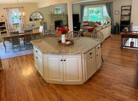 Cozy home Perfect for PSU weekends