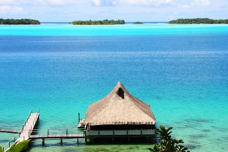 Bora Bora Fare N° 4 sur pilotis