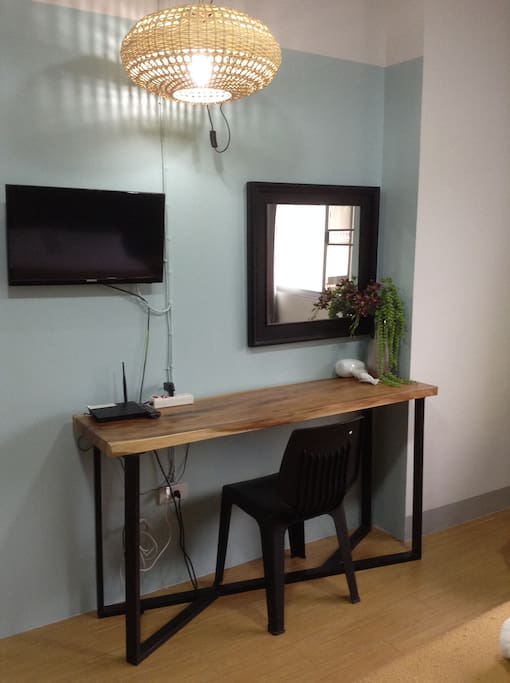 Working Desk