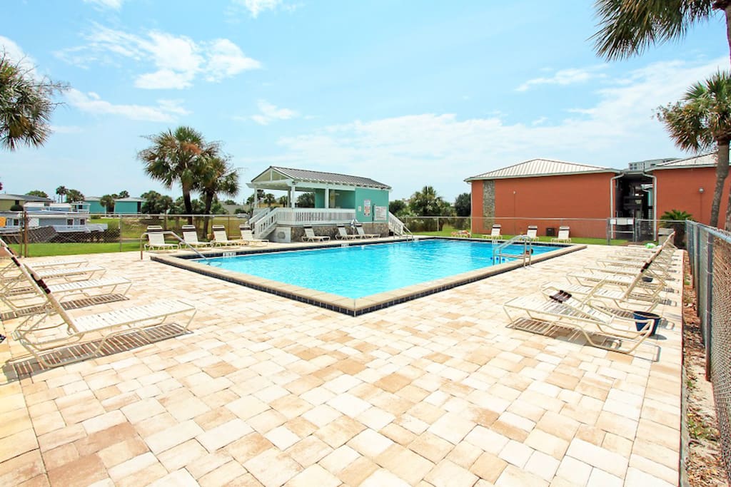 Gulf Terrace Pool