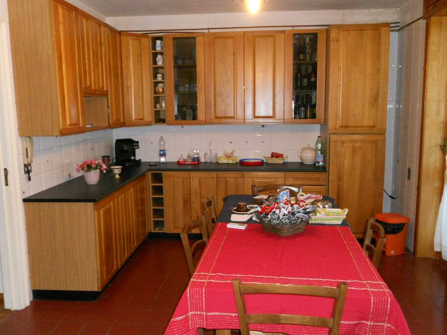 Breakfast Room 2