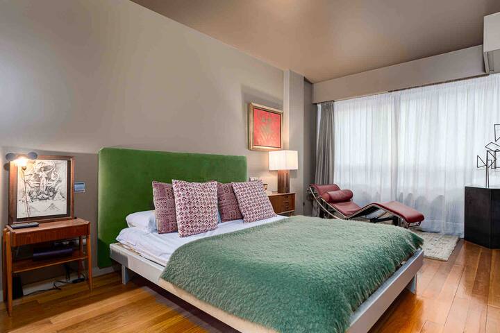 LUXURY APARTMENT NEXT TO THE BEACH gallery image 2