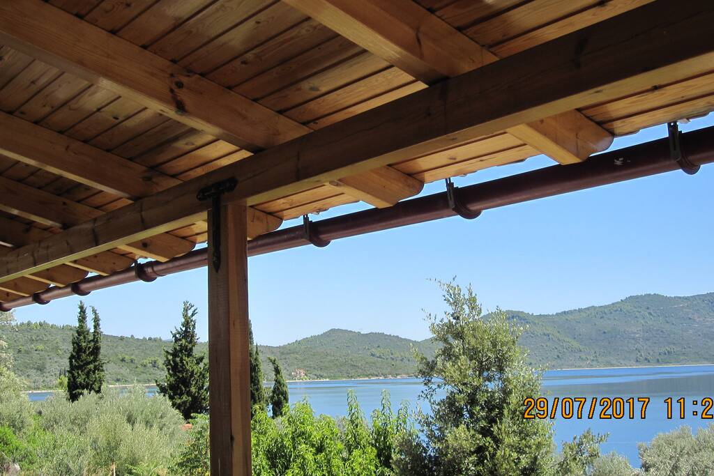 Θεα απιστευτη