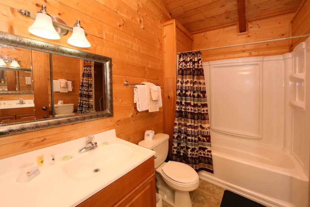 A Walk in the Clouds-Bathroom