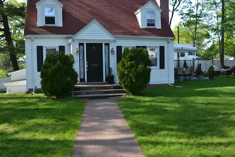 1 Bedroom basement apartment