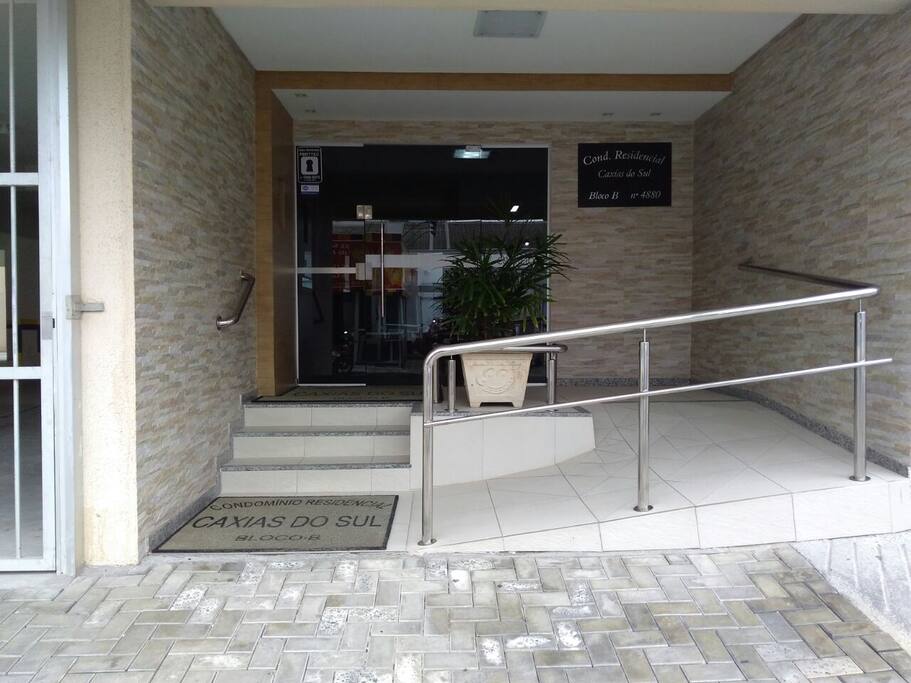 ENTRADA CONDOMÍNIO