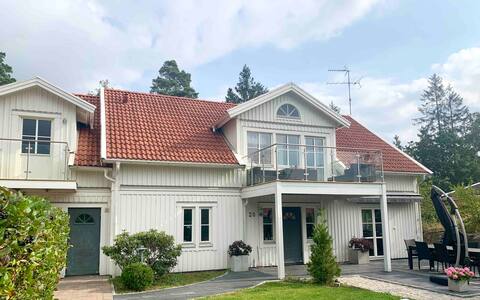 Large villa near Gothenburg city (Liseberg!)