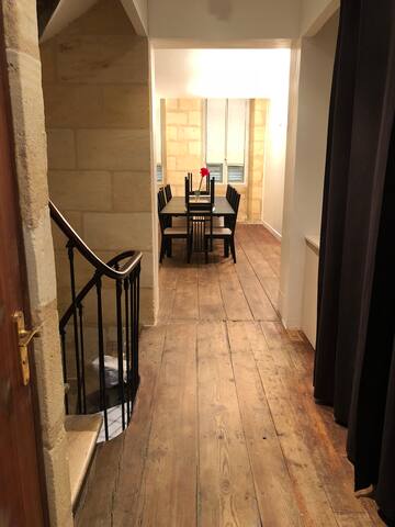 Agréable maison (8pers) 1 place dans garage privé gallery image 2