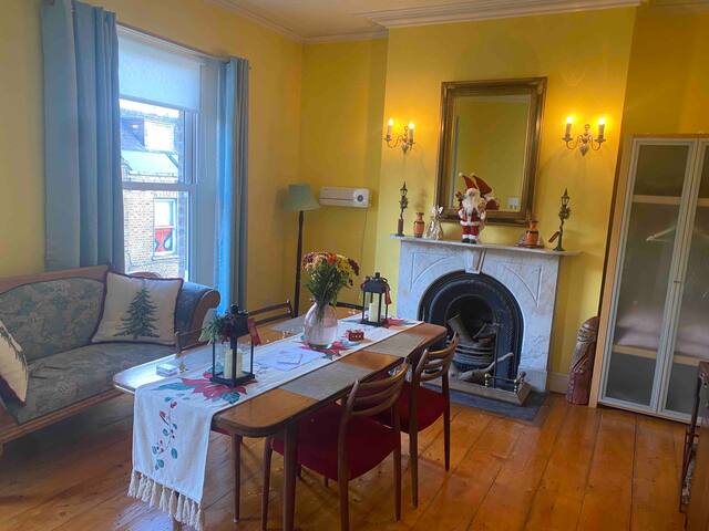 Dublin City Centre Victorian House 1st floor