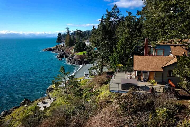 An oceanfront escape with a breathtaking view gallery image 4