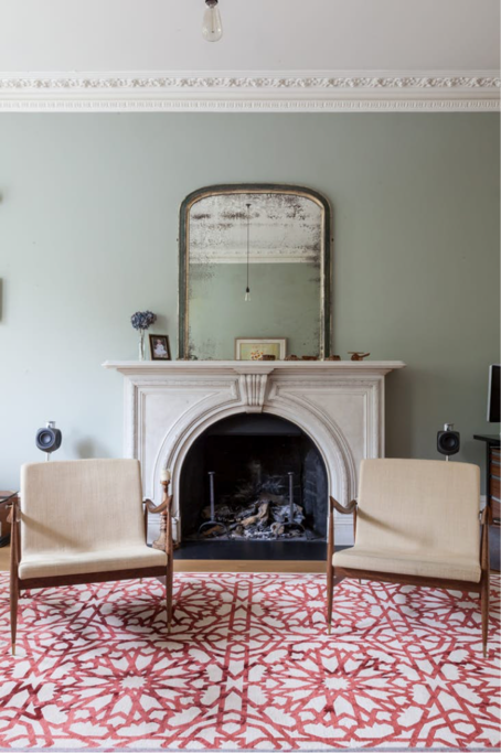 Living Room. Note: fireplace is purely ornamental.