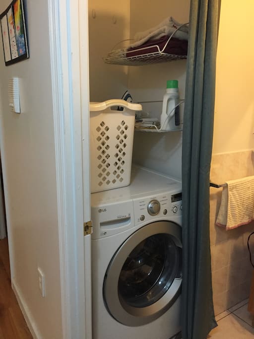 Washing machine in the bathroom (drying rack available)
