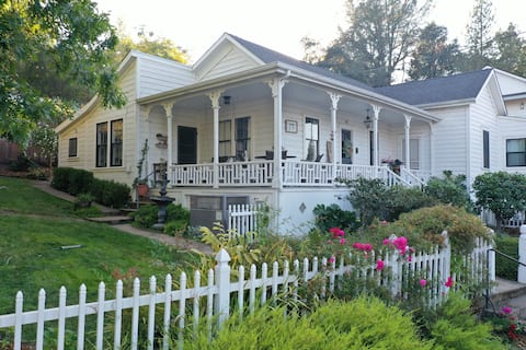 Badger Street Farmhouse in Downtown Sutter Creek