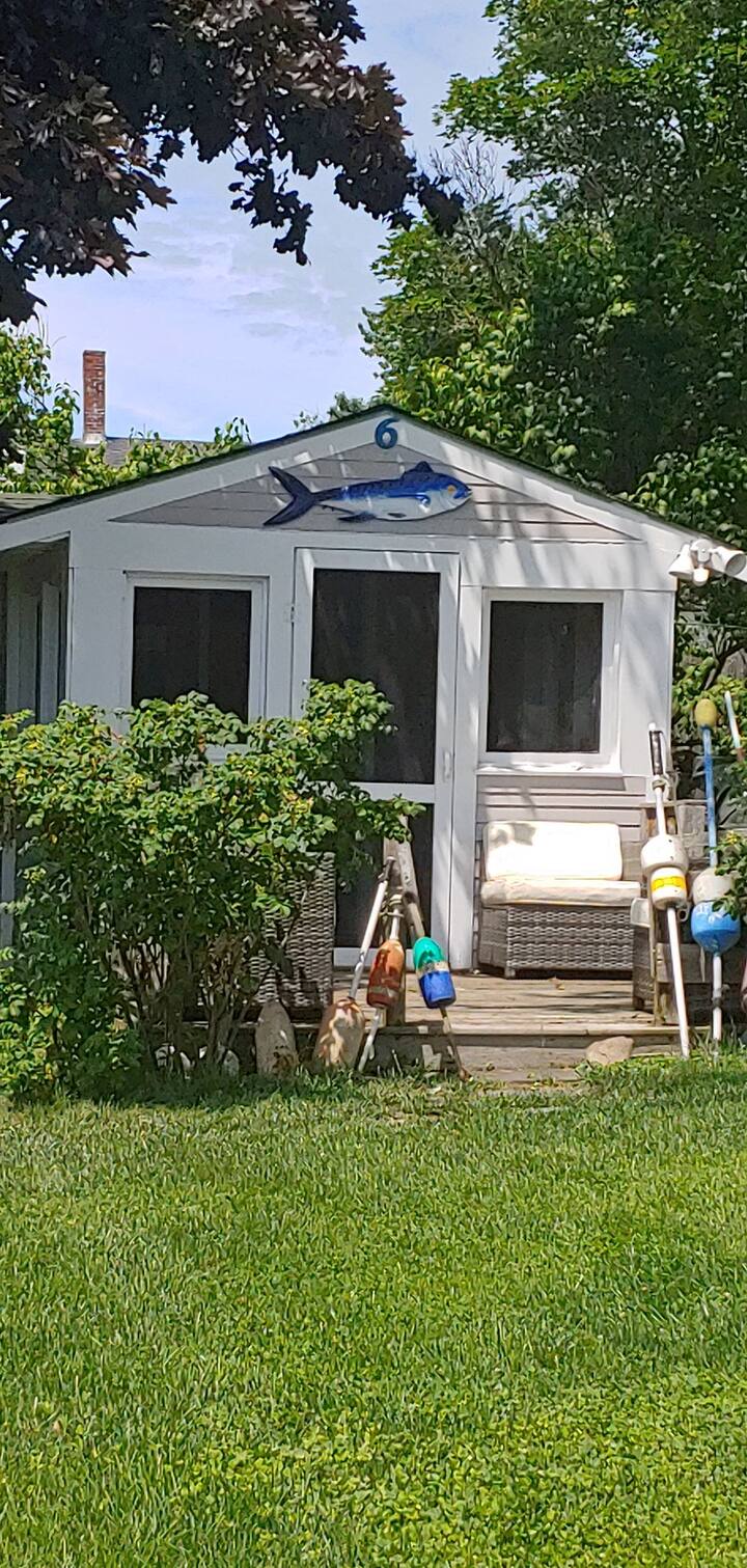 Blue Fish cottage near Wallis Sands beach Cabins for Rent in Rye, New