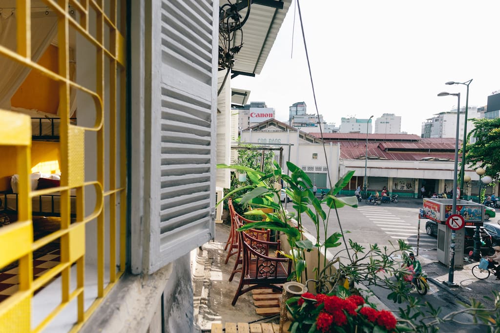 View from balcony - Ben Thanh Market
