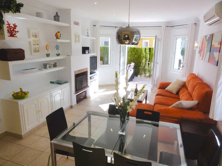 Elegant, practical and comfortable living room