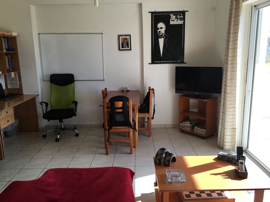 32" LCD tv,