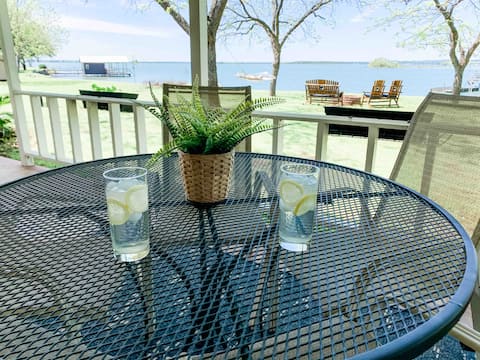 Waterfront-Best Views on Lake-Brand New HUGE Dock!