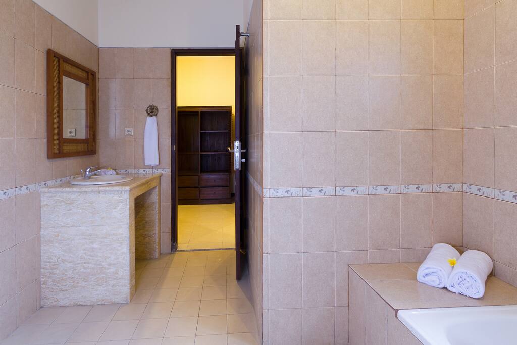 bathroom1