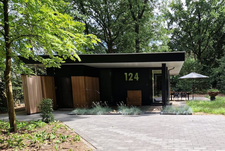 New cottage in the forest in Ede. #Oak Neeltjes.