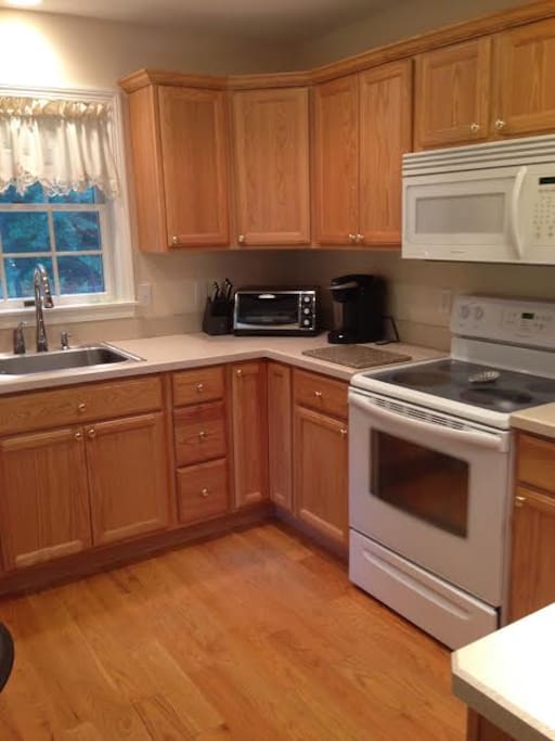 Kitchen w/all the amenities