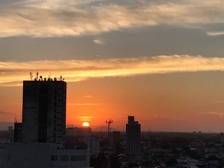 Visão da sala ao entardecer