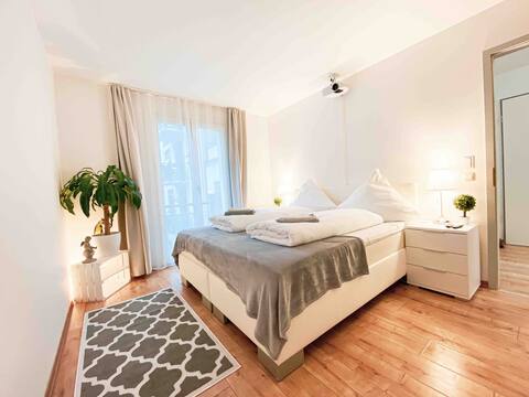 ♛ Luxury HOME CINEMA 2R Apt + Balcony / 65m² ♛