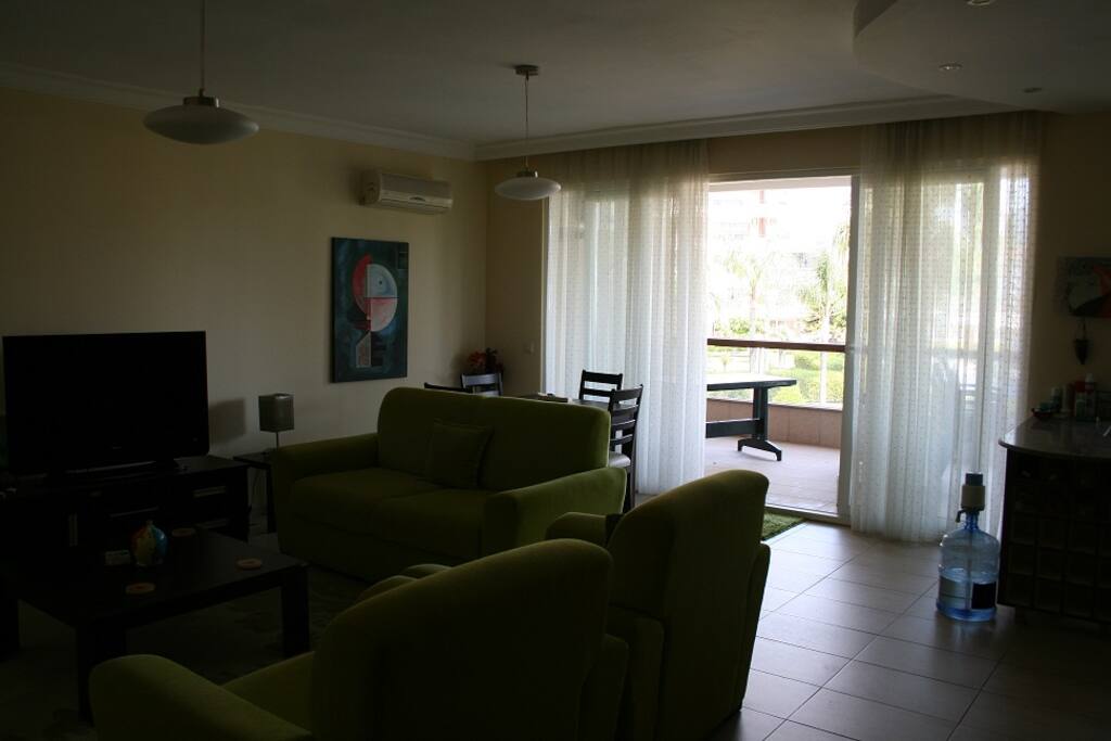 Lounge and garden & pool patio