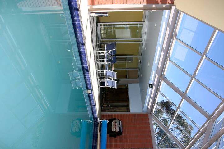 Waterfront – sleeps 7, Courtesy car gallery image 3