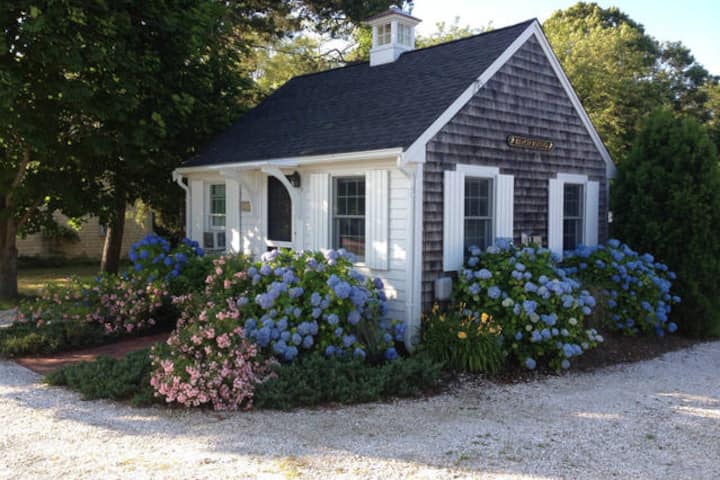 Studio Cottage In Chatham Ma Houses For Rent In Chatham Massachusetts United States