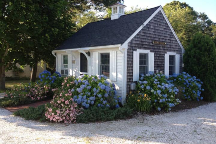 Studio cottage in Chatham Ma.