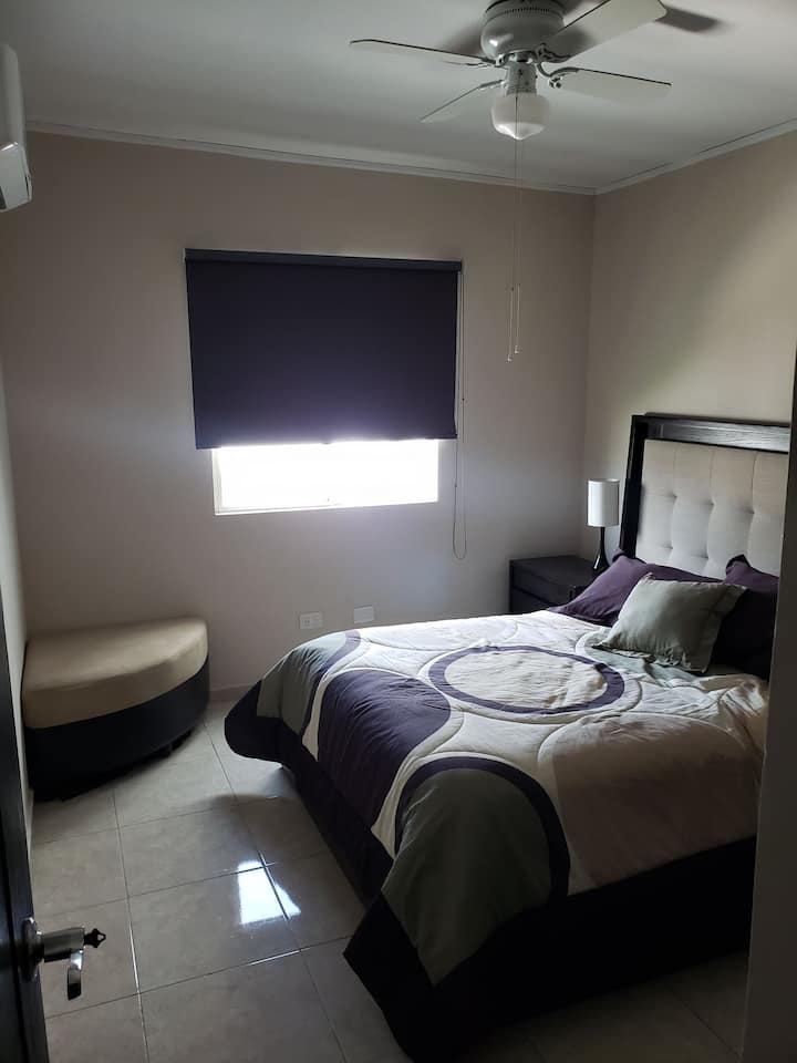 Bedroom queen size bed 