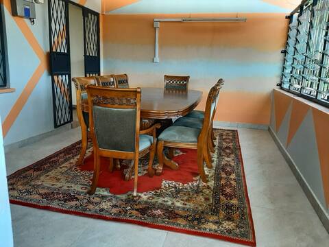 Lovely3-bedroom condo with free parking on premise