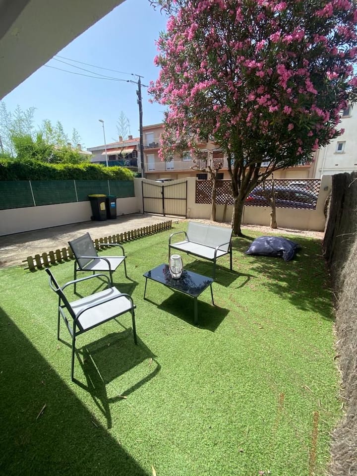 Nice Perpignan house 10 minutes from the beaches! 🏖 Houses for Rent