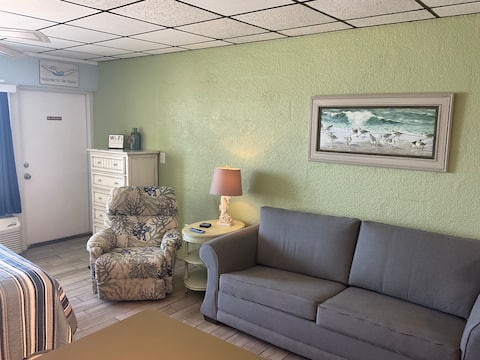 Top Airbnb: Sea La Vie - #415 Private Balcony / Beach Front in Panama City Beach