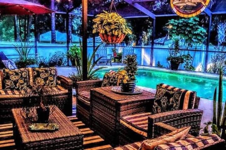 ** No Cleaning Fee*COASTAL SALTWATER POOL OASIS*