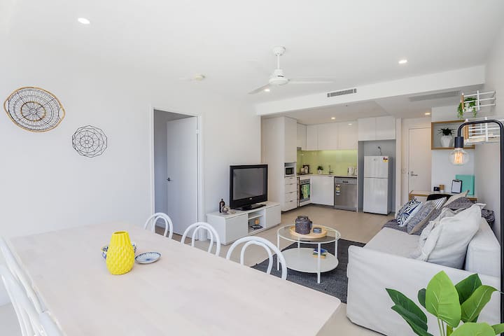 Executive Designer Apartment with Parking