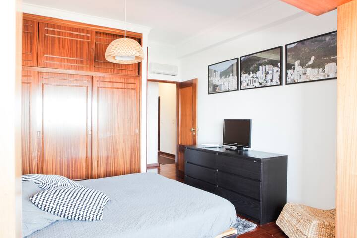 Spacious Flat with a view over Tagus river gallery image 5