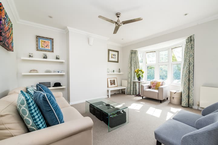Brixton 2br Flat W/ Easy Tube Access - Greenwich