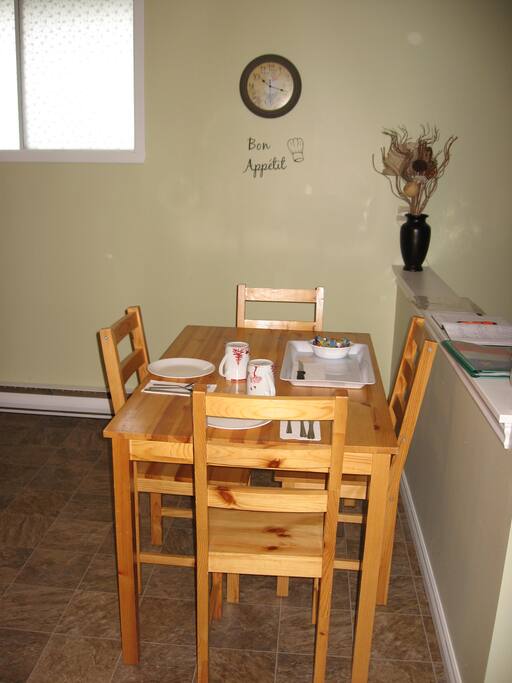 Salle à manger/Dining room