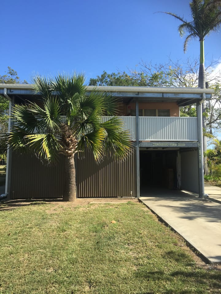 Marlborough Guest House 3 private room whole house Houses for Rent in