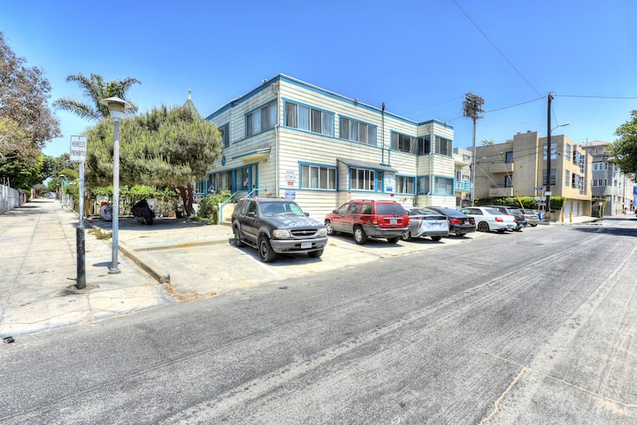 Santa Monica Pier Airbnb