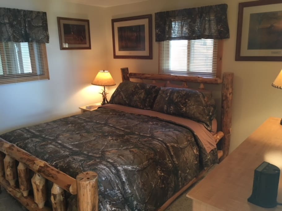 Spacious Queen Bed Master