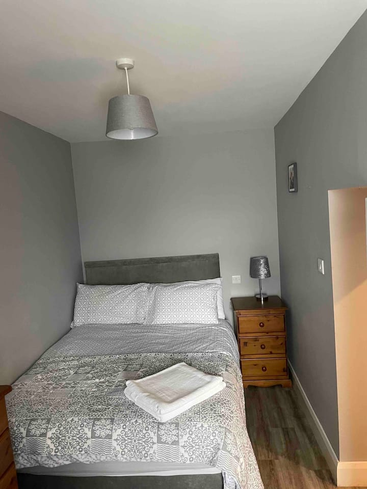 Schlafzimmer 2