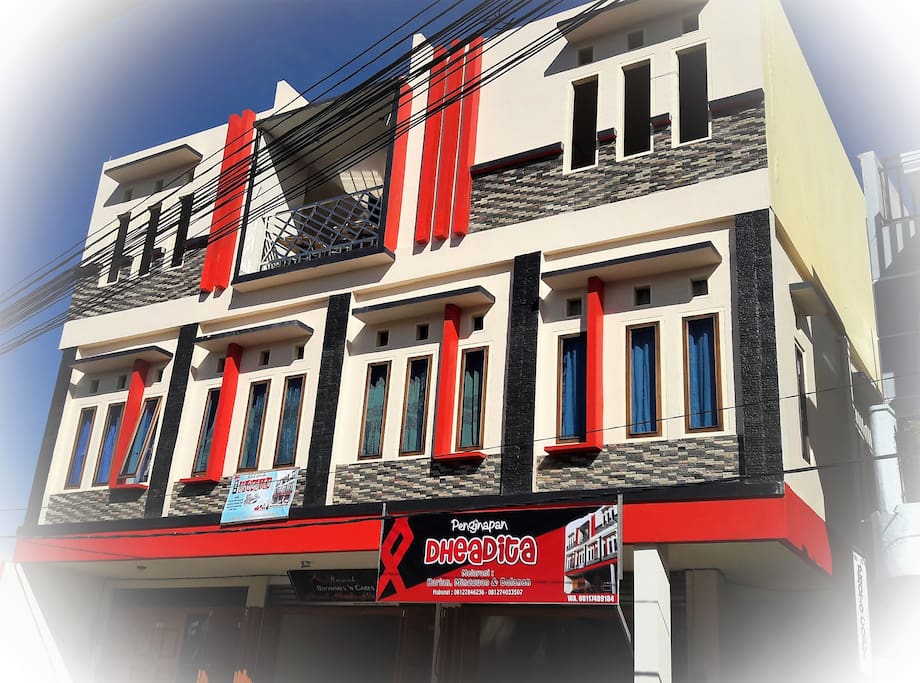 Bangunan Modern tiga Lantai di Pusat Kota Sungaipenuh